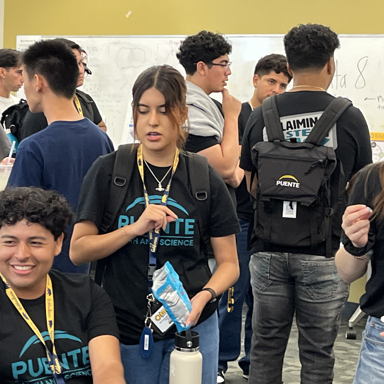 Puente students mingle with UC Berkeley undergraduates and panelists