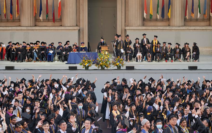 Professor Emeritus David Culler encouraged data science graduates to greet the family and friends supporting them at Hearst Greek Theatre. (Photo/ KLCfotos)